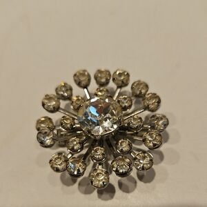 Vintage Brilliant Rhinestone & Silvertone Brooch